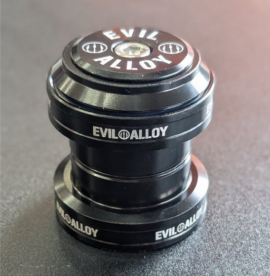 "INFERNO" 1 1/8″ Threadless headset