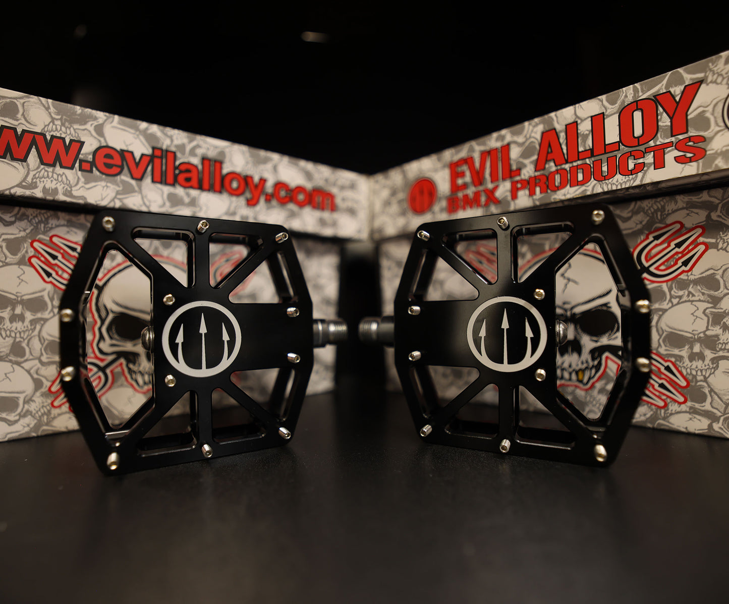 “Flat Evil” Platform Pedals
