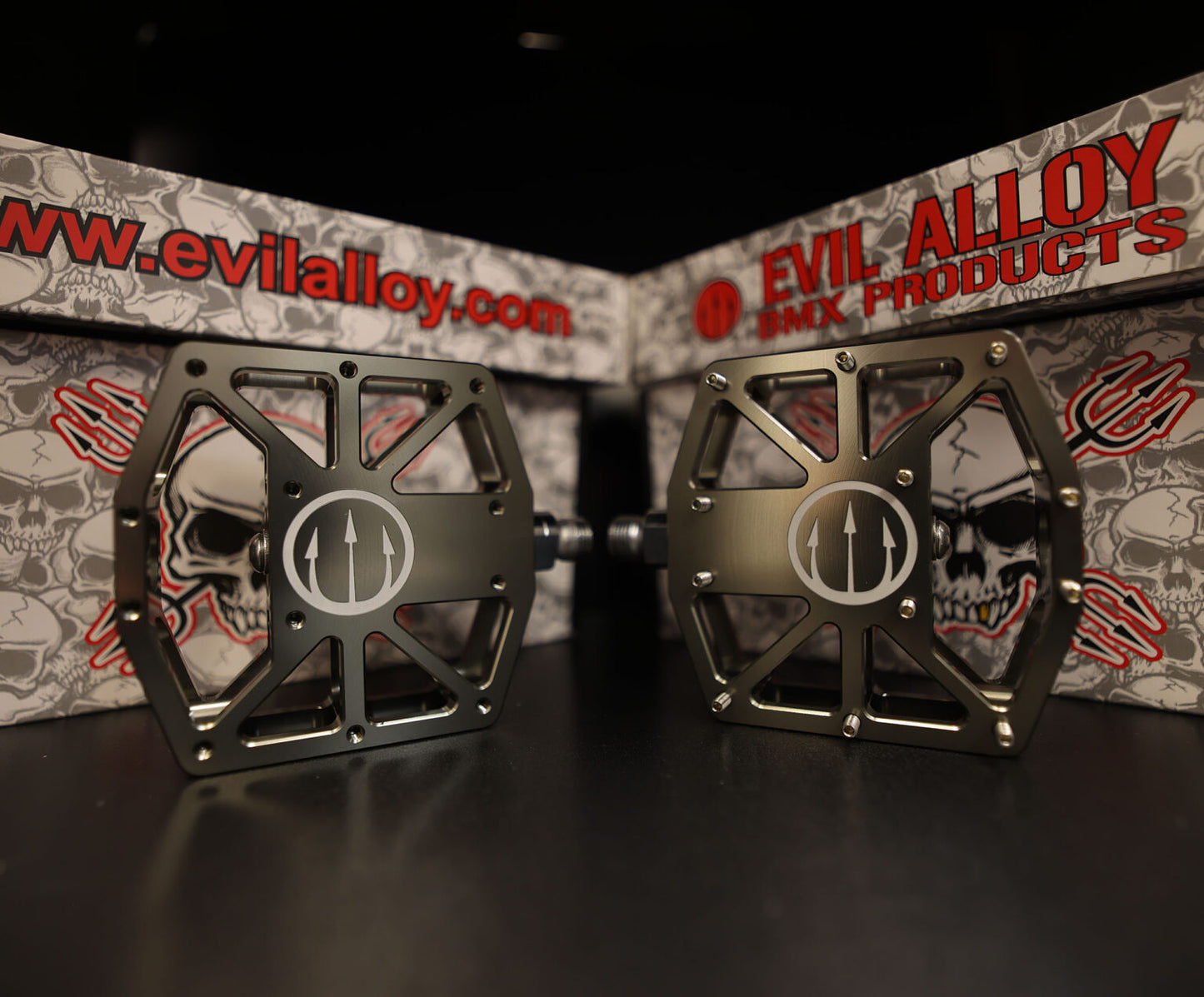 “Flat Evil” Platform Pedals